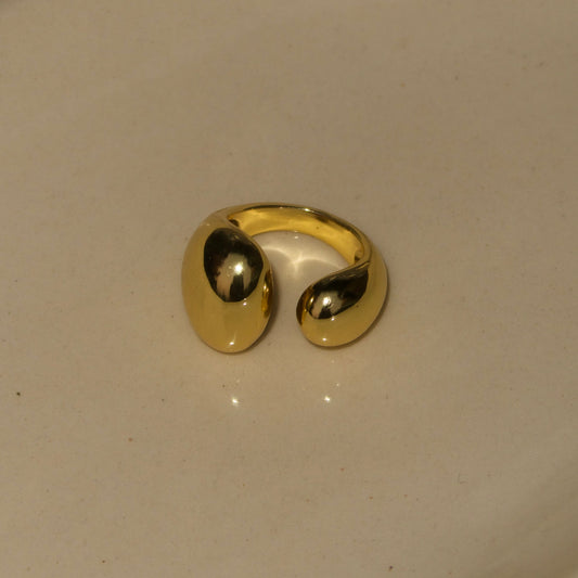 Cosmic dance gold ring